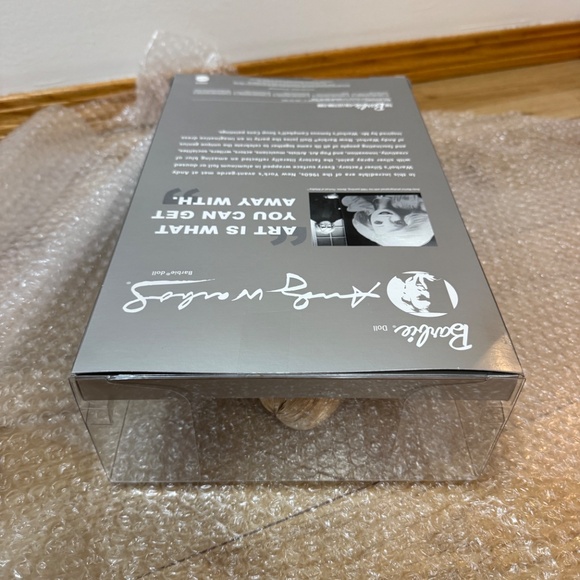 SILVER LABEL - Andy Warhol Barbie - MINT 💎 - Picture 10 of 16